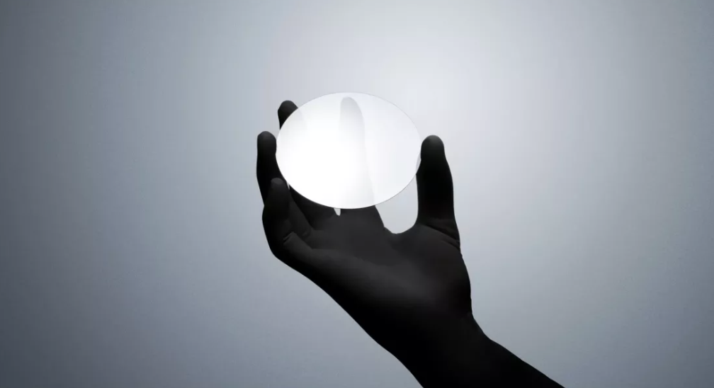 Kim cương nhân tạo và thuỷ tinh được dùng để chế tạo CPU nhanh nhất thế giới