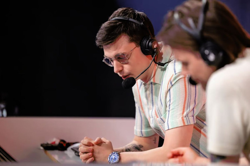 Bình luận viên esport khó chịu vì những con bot bình luận được tạo ra ...