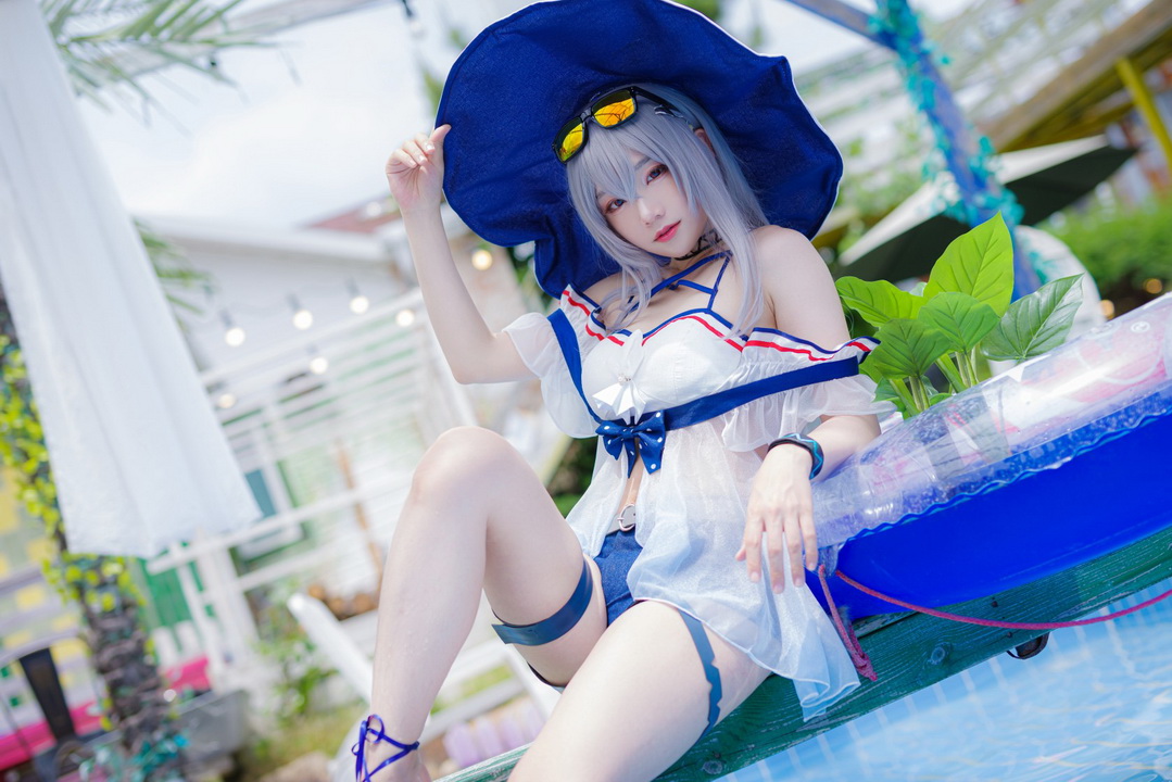 Arknights: Chiêm ngưỡng bộ ảnh cosplay của Skadi trong trang phục Coral Coast chuẩn không cần chỉnh