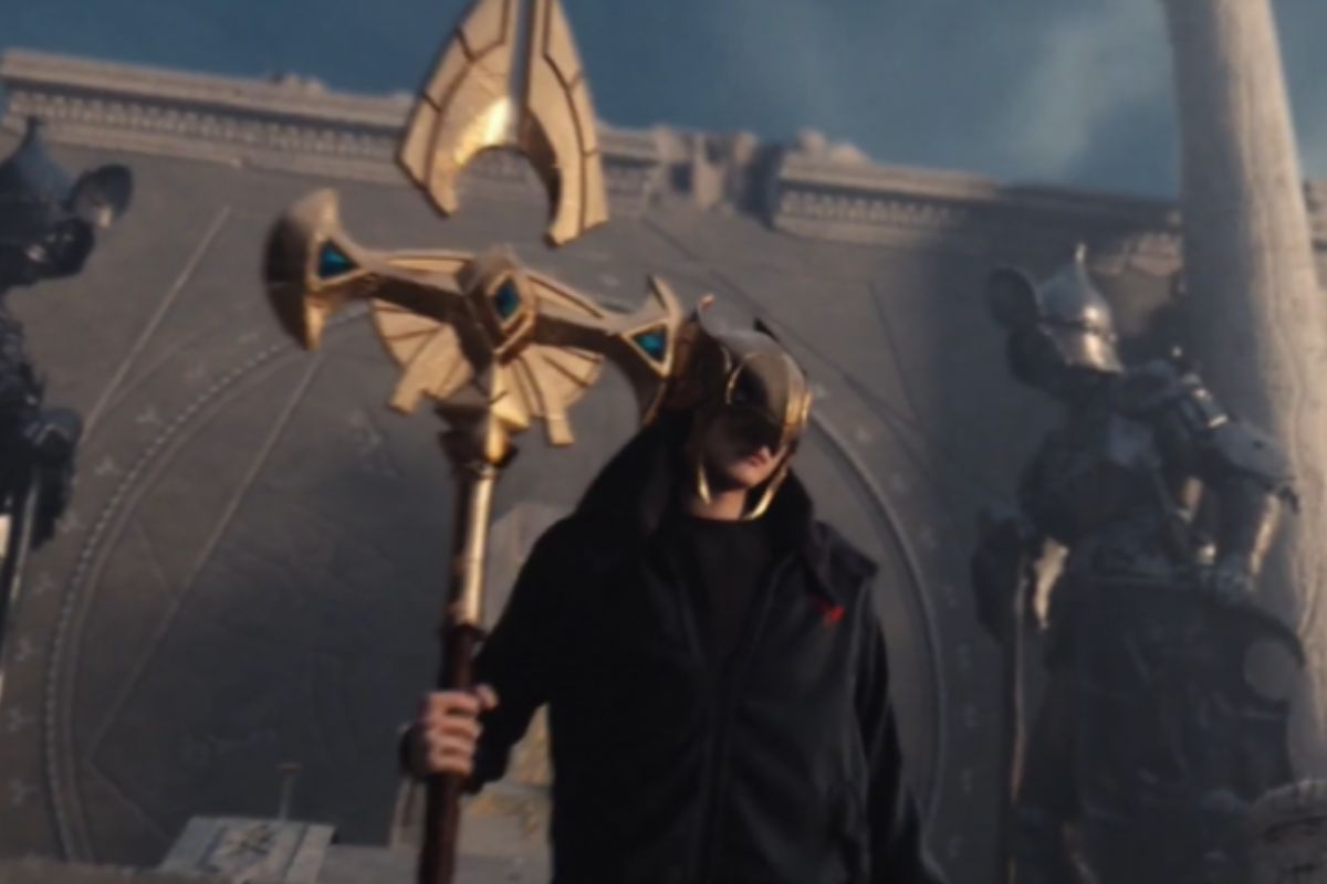 Tỉ lệ chọn của Azir tăng đột biến trong xếp hạng đơn nhờ vào Faker, kéo theo tỉ lệ thắng giảm sút