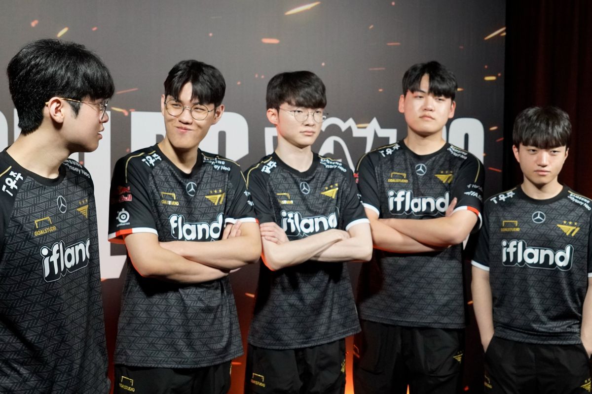 T1 cảnh báo người hâm mộ giữ an toàn tại CKTG 2023 khi có nhiều tin nhắn đe doạ tấn công