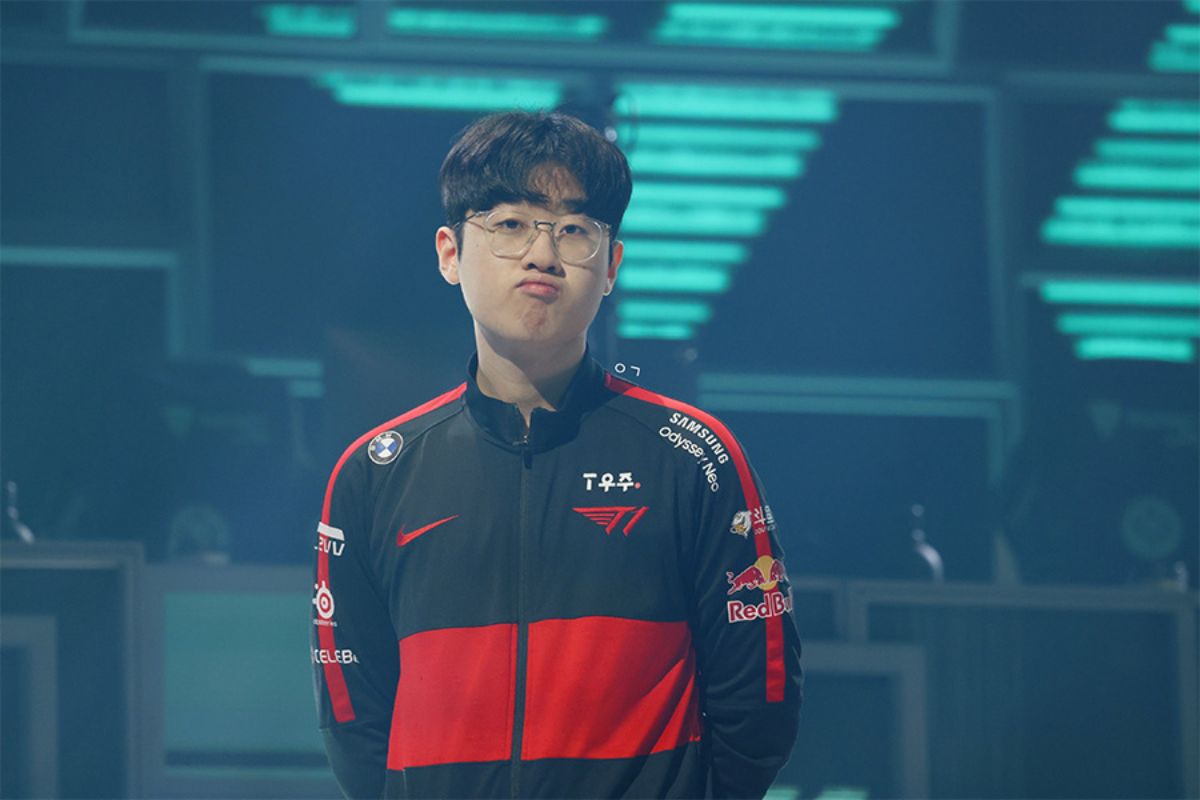 T1 Zeus được báo cáo chấp nhận giảm lương để ở lại cùng các thành viên T1 trong năm sau