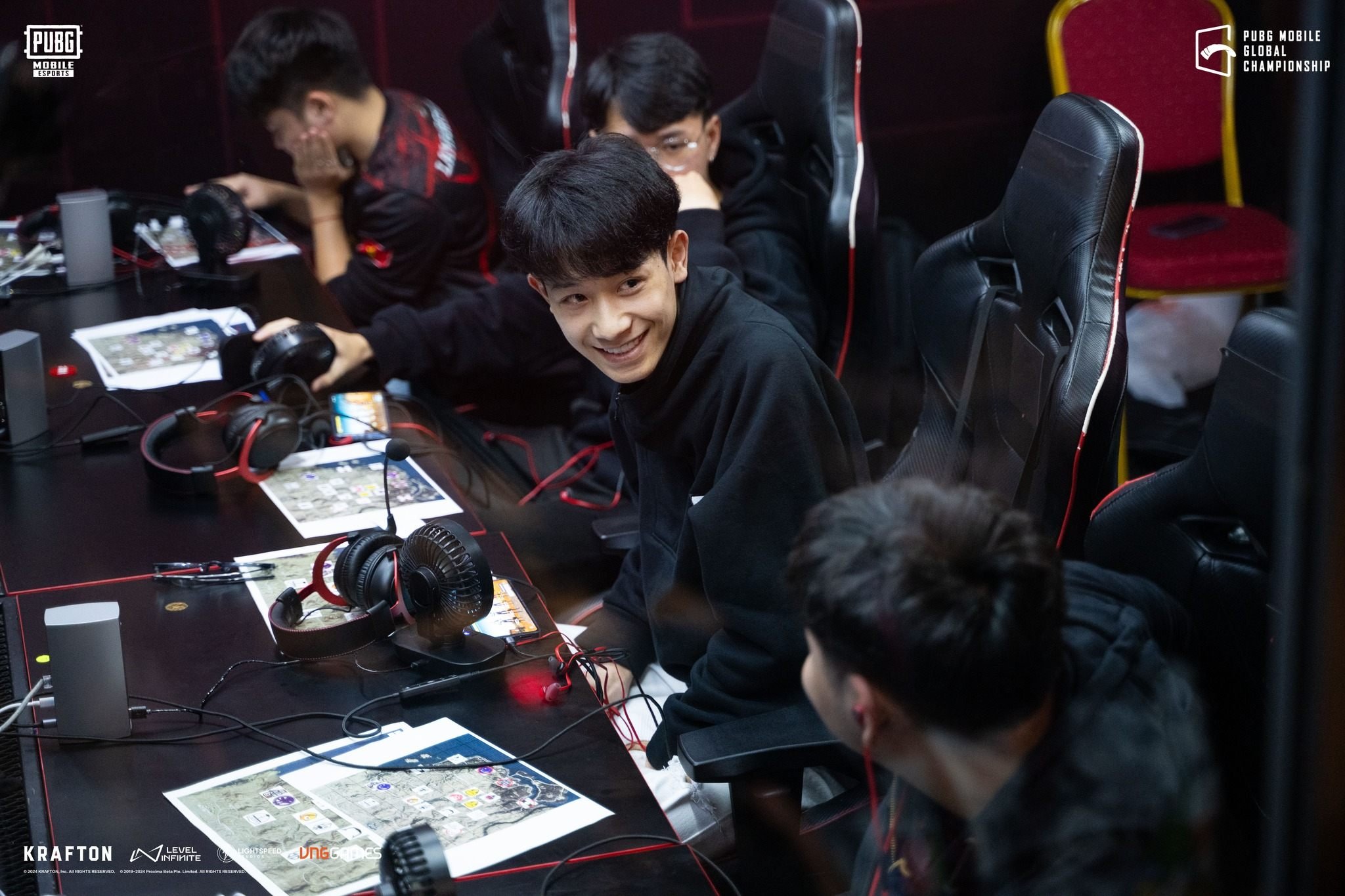 Việt Nam thống trị vòng Last Chance, hiên ngang tiến vào vòng Grand Finals giải đấu PUBG Mobile lớn nhất thế giới