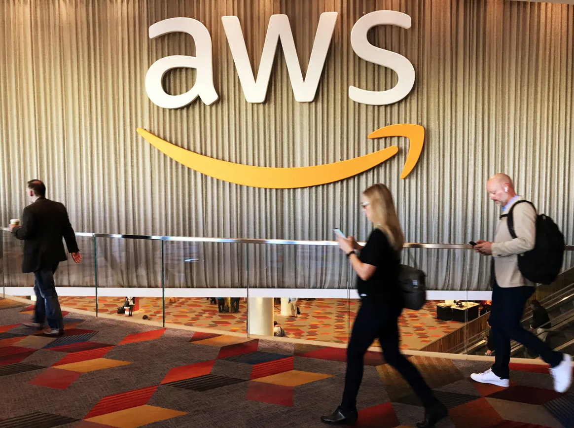 Amazon công bố Q, chatbot AI tương tự ChatGPT dành cho doanh nghiệp