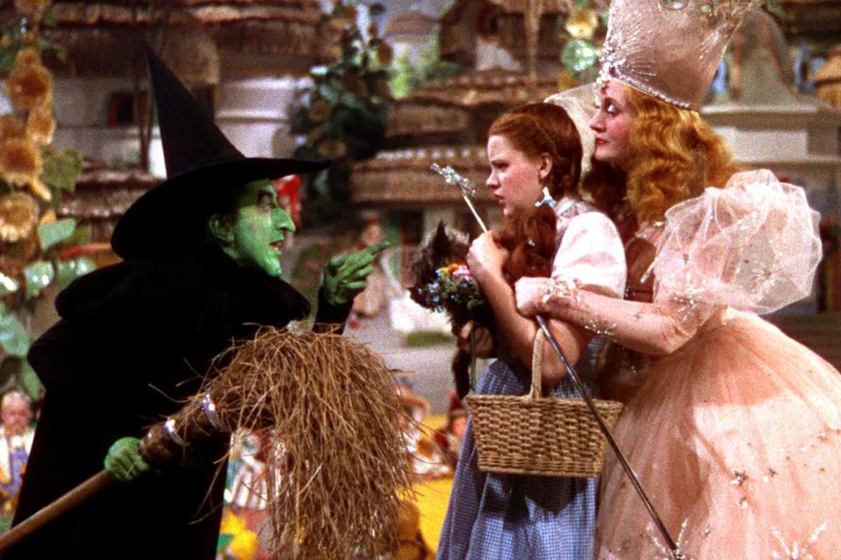  Wizard Of Oz 2 đã được phát triển kịch bản và đạo diễn Lindsey Anderson Beer mong chờ ngày thực hiện
