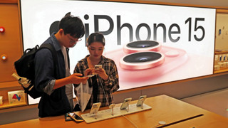Apple lần đầu tiên vượt mặt Huawei, đứng đầu doanh thu smartphone tại Trung Quốc