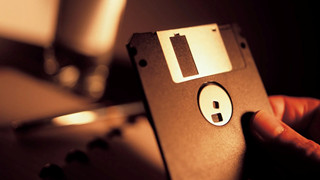 Nhật Bản chính thức khai tử ổ đĩa mềm 1,44 MB