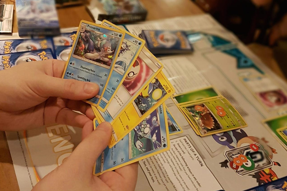 Cửa hàng bị trộm hàng nghìn thẻ Pokemon nhưng vẫn cực kì lạc quan rằng họ vẫn còn may mắn chán