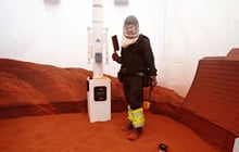 NASA chiêu mộ tình nguyện viên sống thử trên Sao Hoả với mức lương lên đến 100.000 USD/ năm