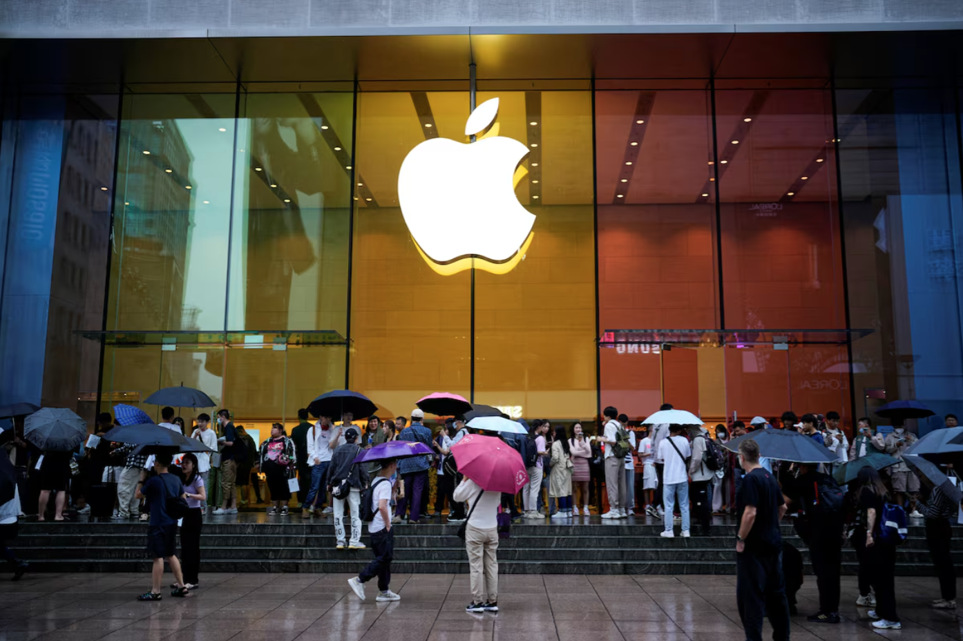 Apple Bị Kiện vì Thao Túng Thị Trường Smartphone