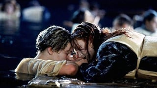 Cánh Cửa Cứu Mạng Rose Trong Tác Phẩm Kinh Điển Titanic Được Bán Đấu Giá Với Mức Tiền Khủng