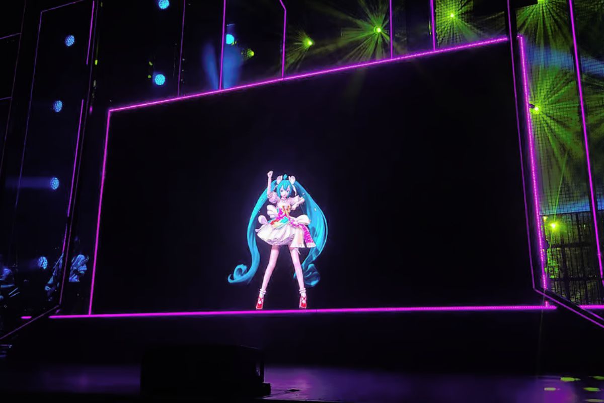 Người Hâm Mộ Miku Tức Giận Sau Khi Miku Expo Thay Hình Ảnh Ba Chiều Bằng… Màn Hình LED