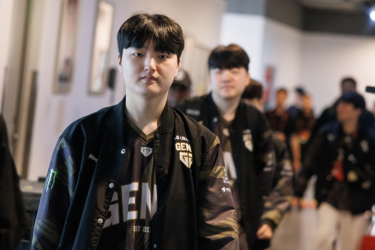 LMHT: SofM lên tiếng cực căng khi chứng kiến màn trình diễn của Xạ thủ trẻ Gen.G tại MSI 2024