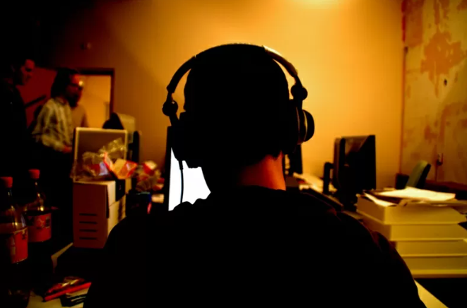 Nghiên Cứu Mới Cho Thấy Sử Dụng Internet Tác Động Tích Cực Đến Sức Khoẻ Và Tinh Thần