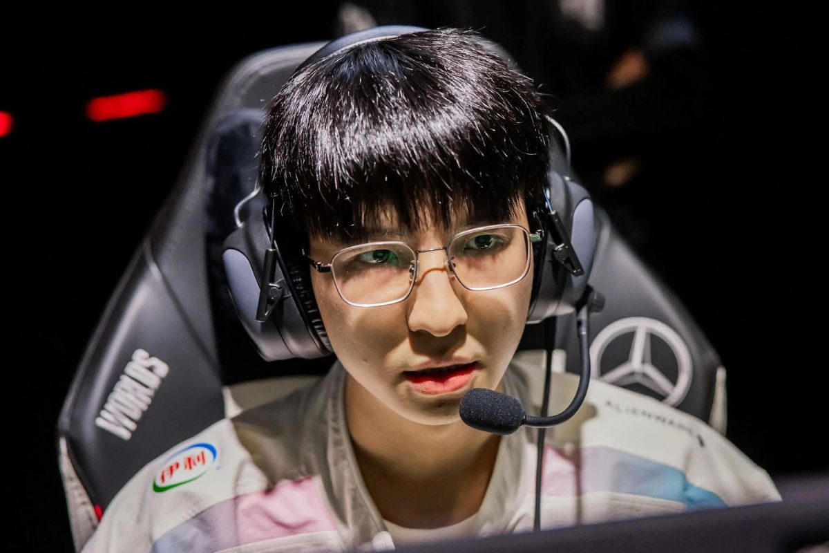 LMHT: BLG Elk Mở Livestream, Yêu Cầu Người Hâm Mộ Chỉ Trích Mình Sau Thất Bại Tại MSI 2024