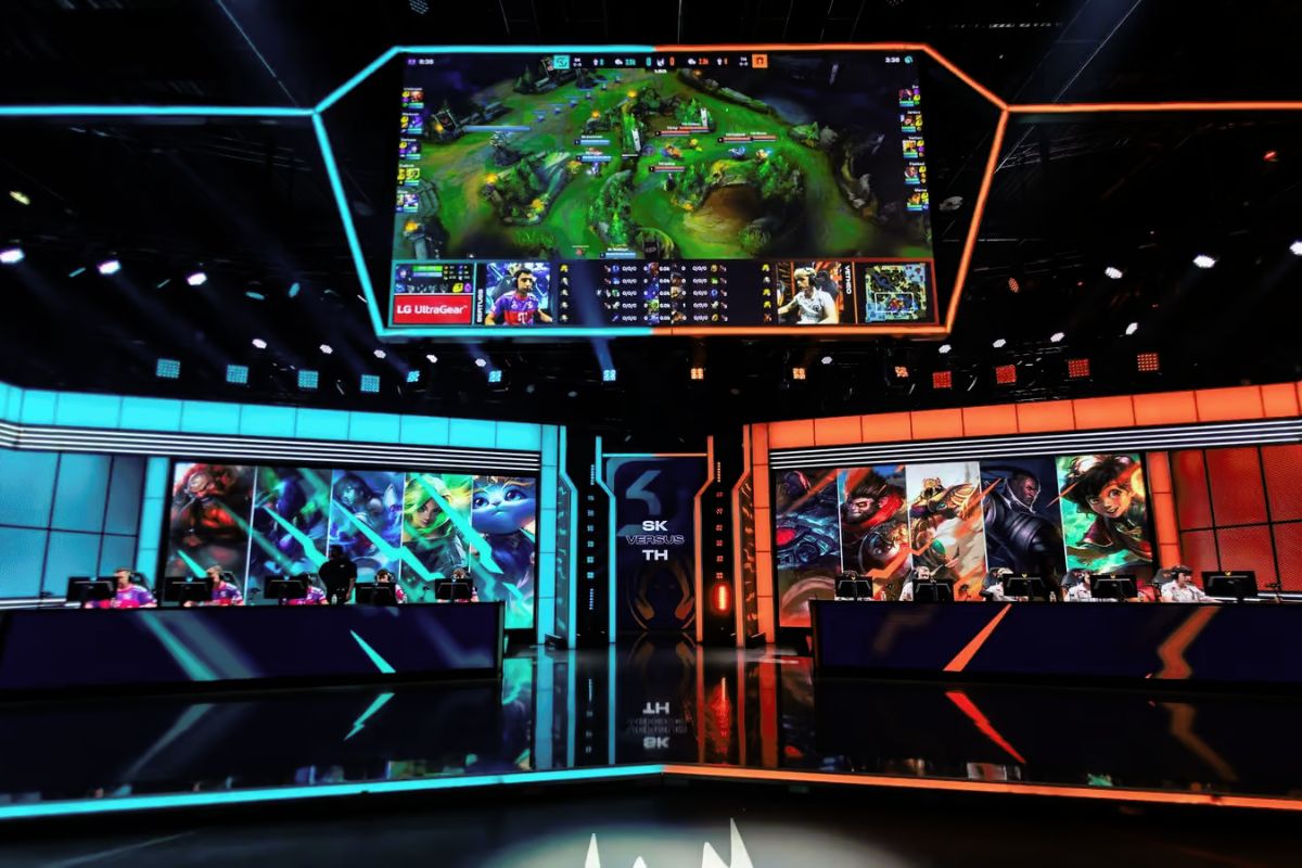 LMHT: Một Tuyển Thủ Chuyên Nghiệp LEC Kết Thúc Giải Mùa Hè 2024 Mà Không Có Mạng Nào