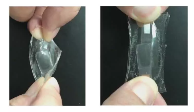 Nhóm Đại học Cambridge Phát Triển Vật Liệu Giống Thạch Có Thể Co Giãn Gấp 10 Lần Và Duy Trì  Điện Tích