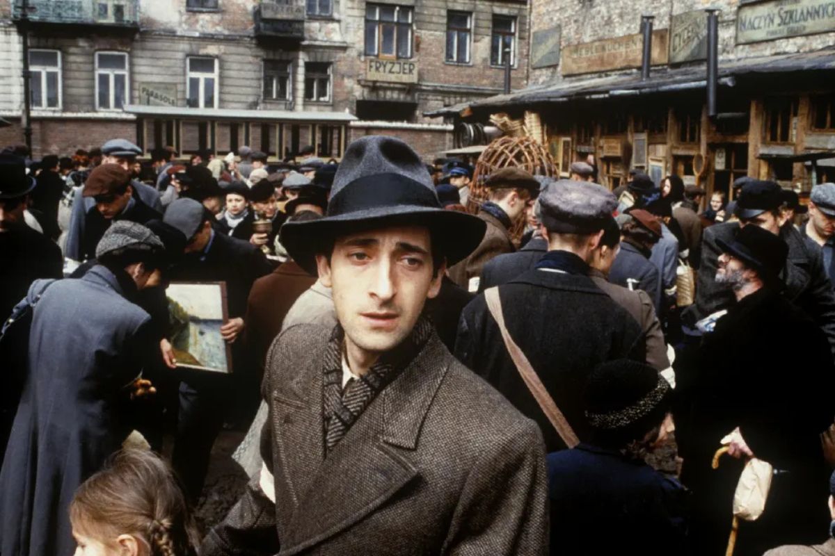 Diễn Viên Adrien Brody bị PTSD Sau Khi Quay Phim The Pianist