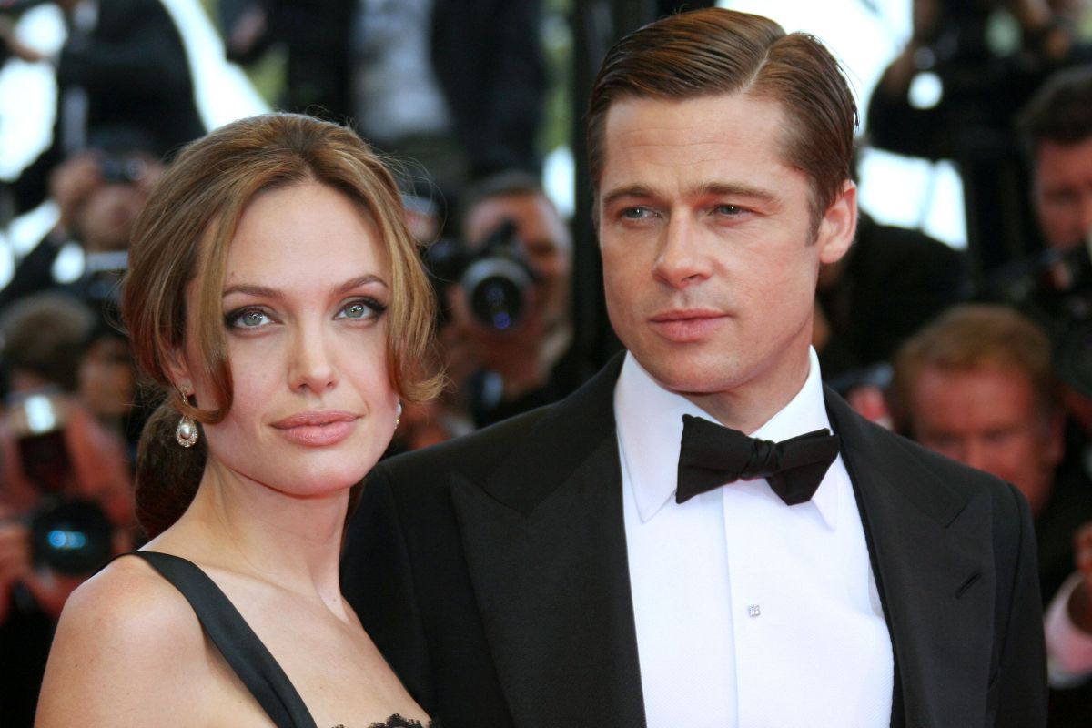 Sao Nữ Angelina Jolie Bắt Đầu Hành Trình Mới Sau Khi Hoàn Tất Thủ Tục Ly Hôn