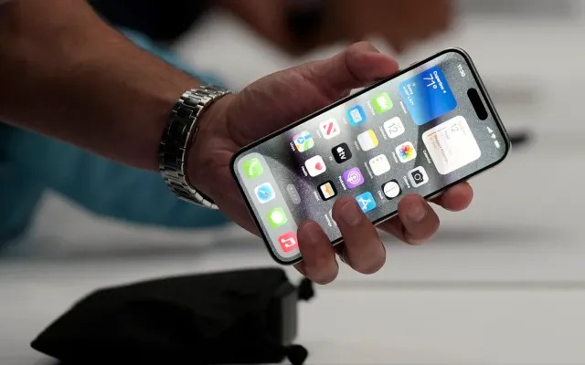 Apple tiếp tục "chạm đáy" tại Trung Quốc 