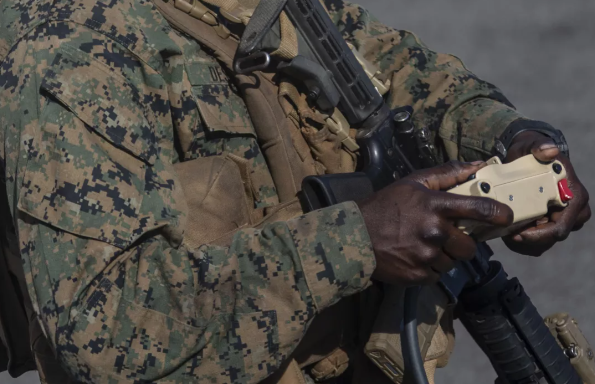 Quân đội Mỹ đang vận hành vũ khí bằng tay cầm chơi game 