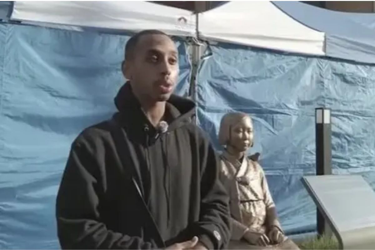 Johnny Somali Cầu Xin Sự Tha Thứ Để Rời Khỏi Hàn Quốc Mà Không Phải Vào Tù