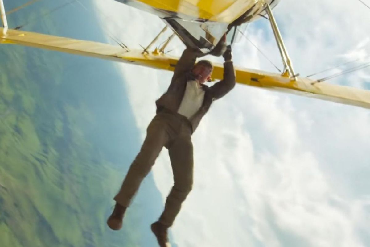 Tom Cruise Ở Tuổi 62 Vẫn Treo Mình Lơ Lửng Trên Máy Bay Trong Trailer Của Mission  Impossible 8