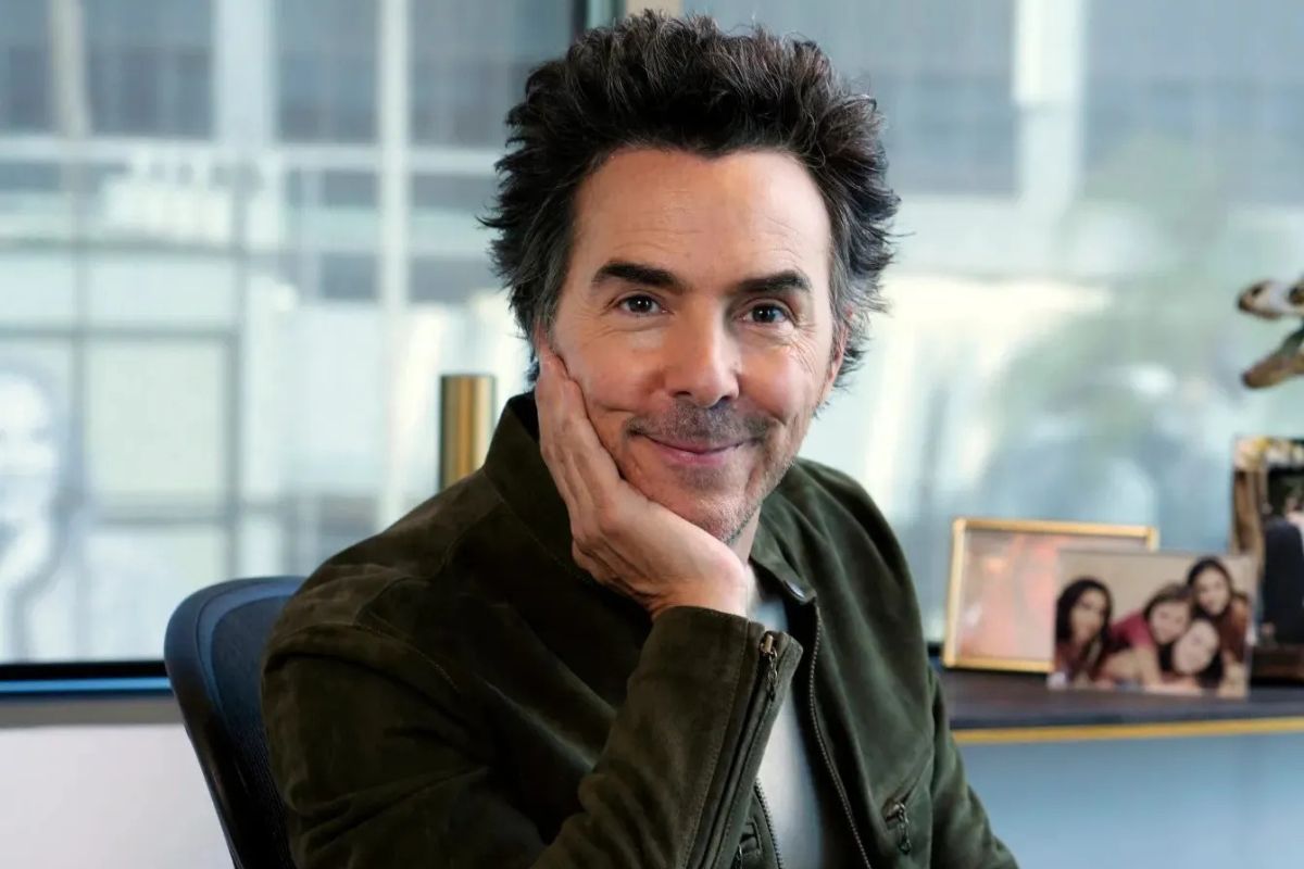 Đạo Diễn Shawn Levy Tiết Lộ Rằng Stranger Things Đã Giúp Ông Giữ Kín Về Dự Án Star Wars: Starfighter