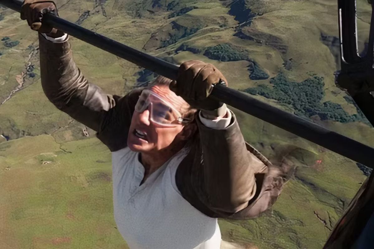 Tom Cruise Ăn Gì Trước Khi Treo Người Trên Máy Bay Trong Mission Impossible 8