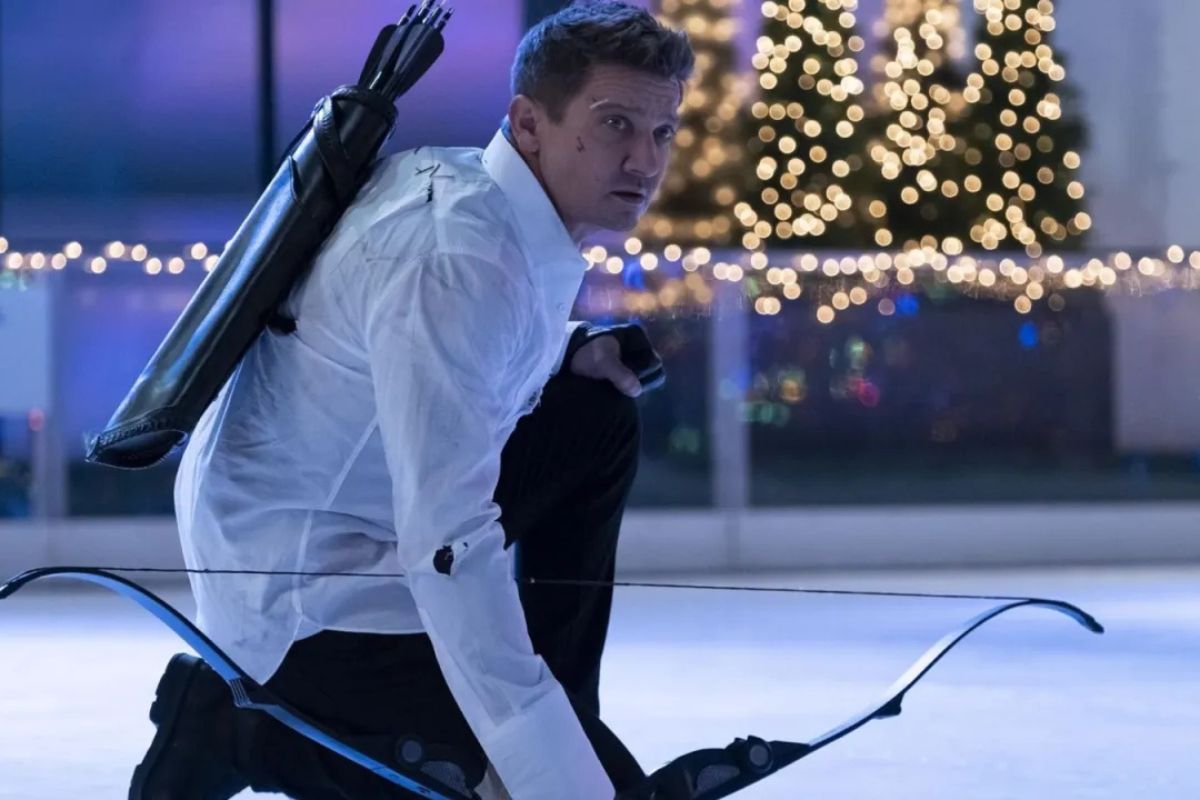 Jeremy Renner Tiết Lộ Lý Do Từ Chối Tham Gia Mùa 2 Hawkeye Vì Mức Lương Giảm Một Nửa