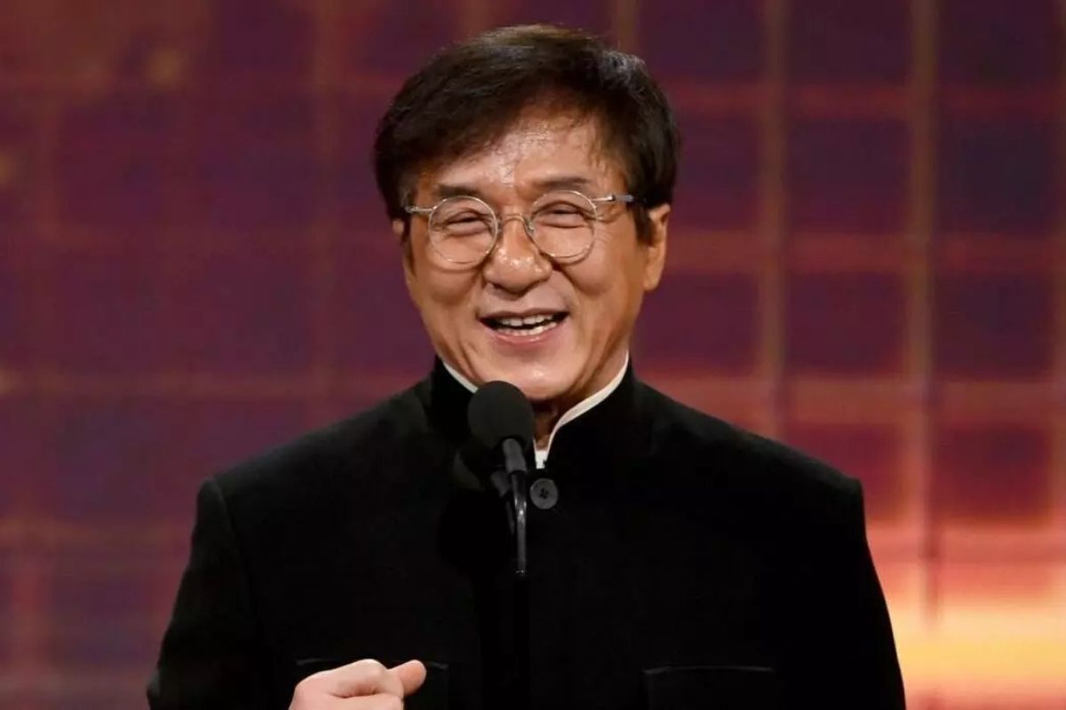 Ngôi Sao Võ Thuật Thành Long Tuyên Bố Bản Thân Sẽ Không Bao Giờ Ngừng Làm Những Pha Mạo Hiểm