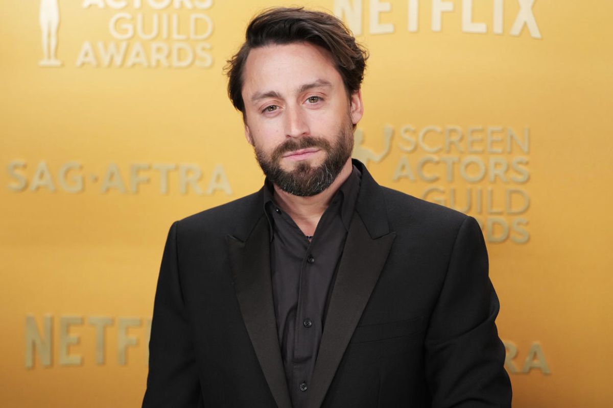 Ngôi sao Phim Succession Chính Thức Gia Nhập Vũ Trụ The Hunger Games