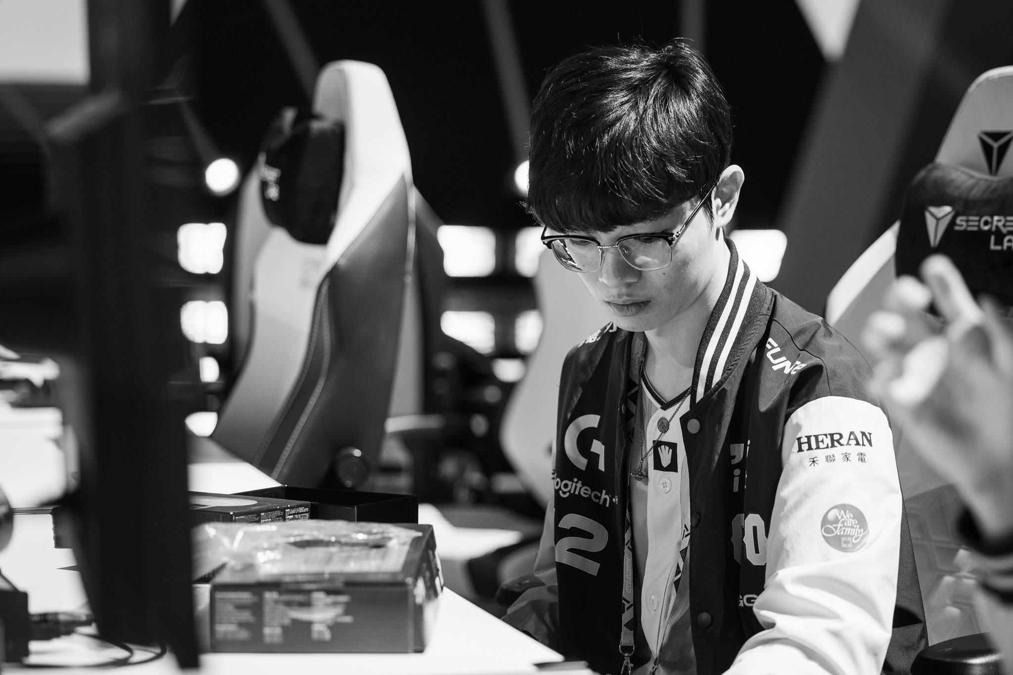 Esports World Cup 2025: CFO Vấp Ngã Trước MKOI, Fly Quest Dễ Dàng Đánh Bại FURIA