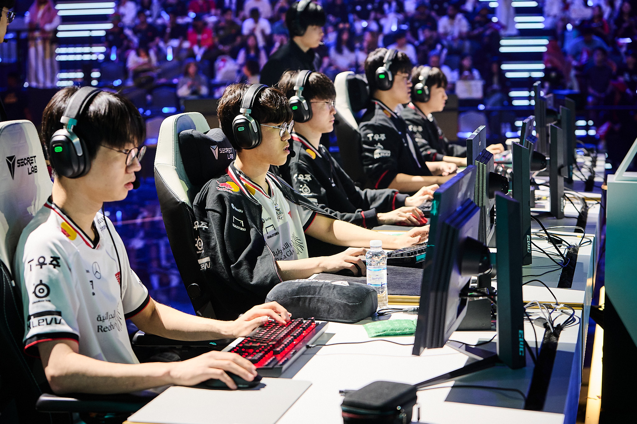 Esports World Cup 2025: T1 Đánh Bại G2, Lấy Hạng Ba Chung Cuộc