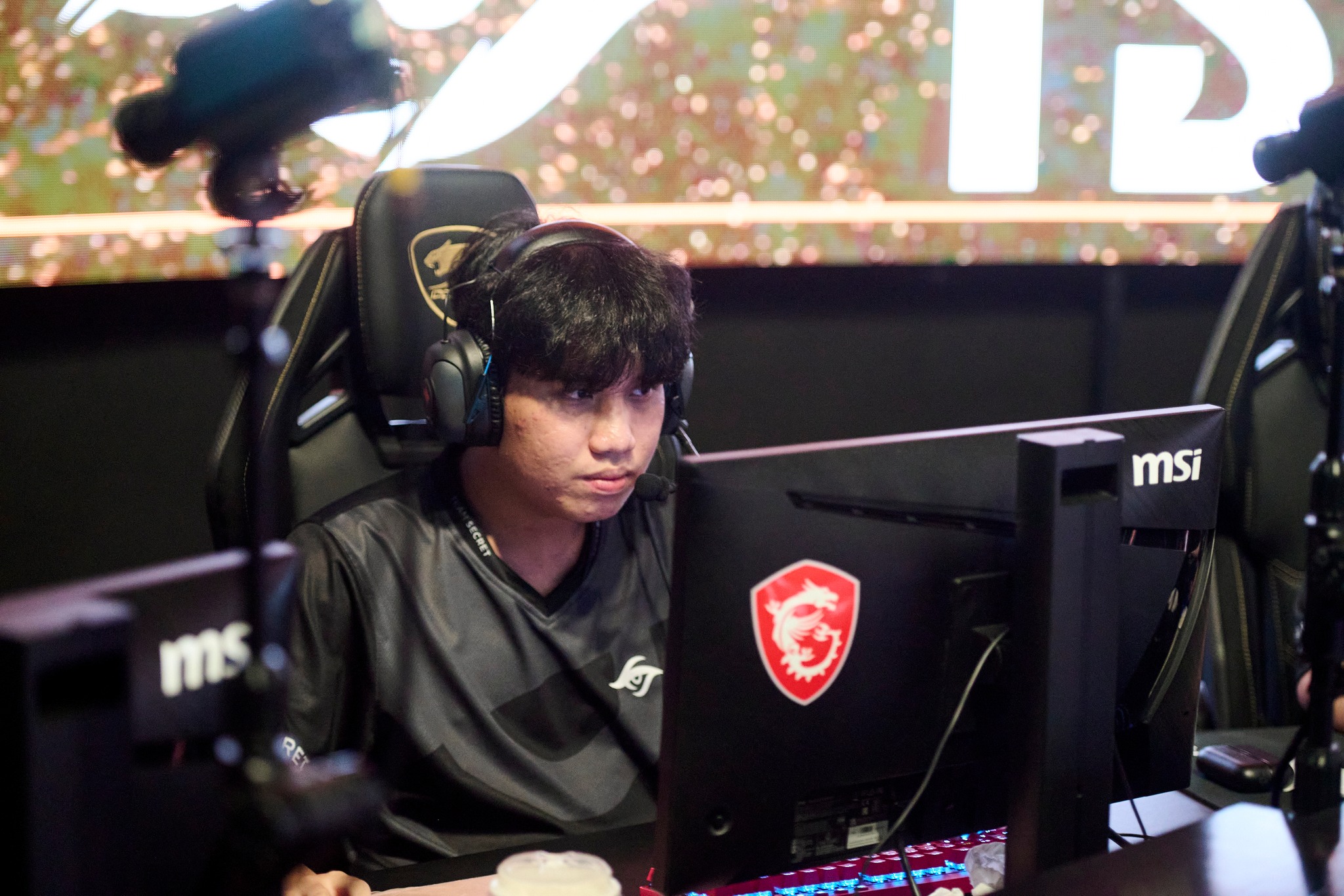 Nhìn Lại LCP 2025 Chung Kết Mùa Ngày Đầu Tiên: LMHT Việt Nam Toàn Thắng