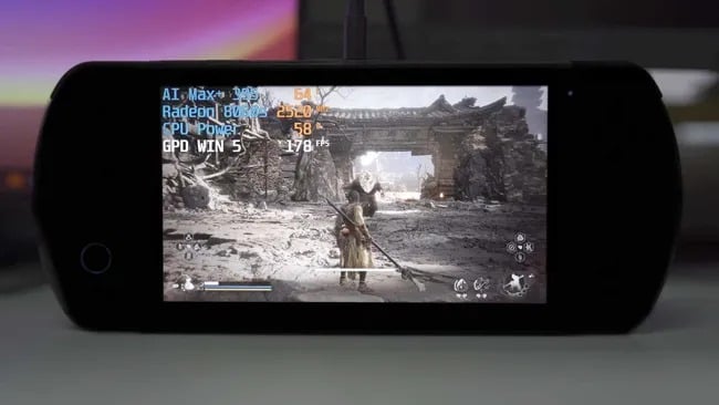 GPD Win 5 ra mắt: Máy chơi game cầm tay dùng chip AMD Ryzen mạnh mẽ nhưng không có pin tích hợp