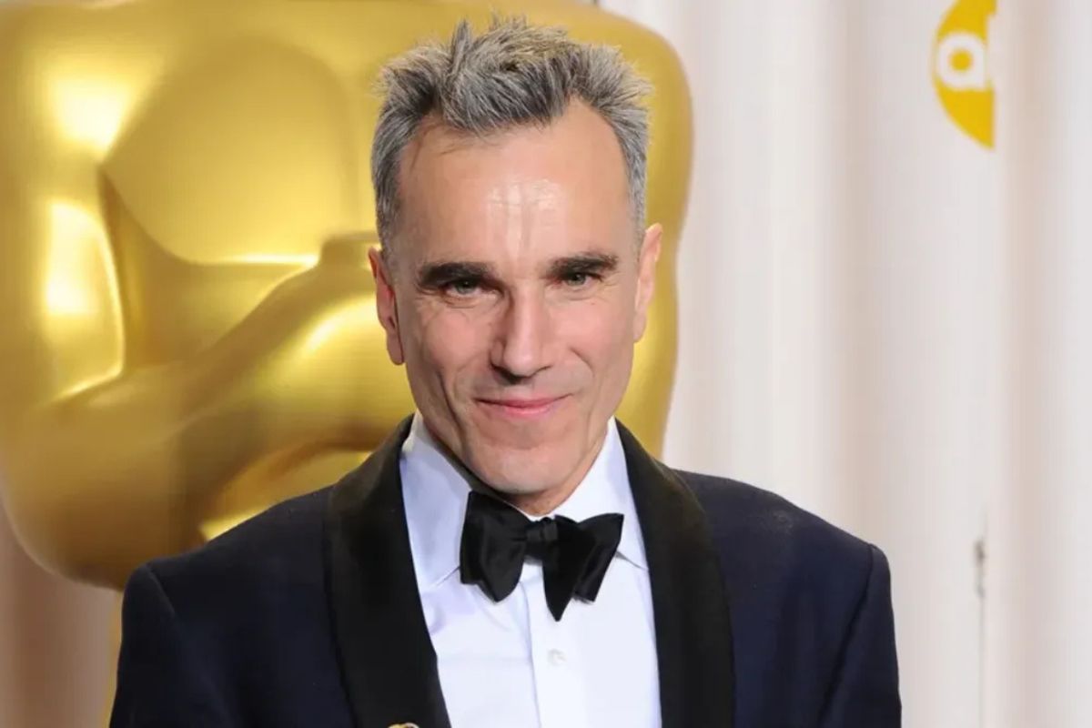 Daniel Day-Lewis Quay Lại Màn Bạc: Trở Lại Đầy Cảm Xúc trong Anemone