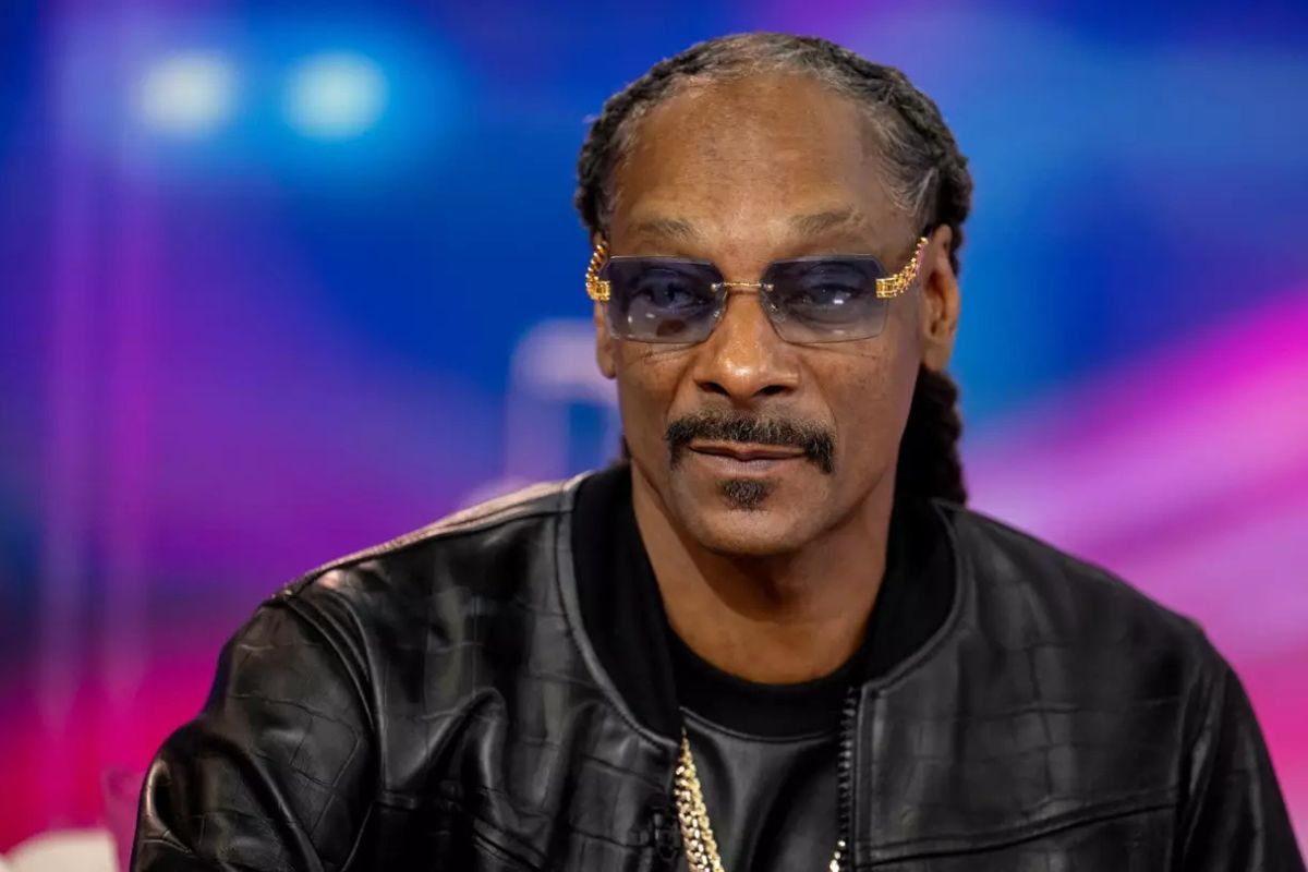 Rapper Snoop Dogg Phê Phán Việc Thể Hiện LGBTQ Trong Bộ Phim Lightyear Của Disney