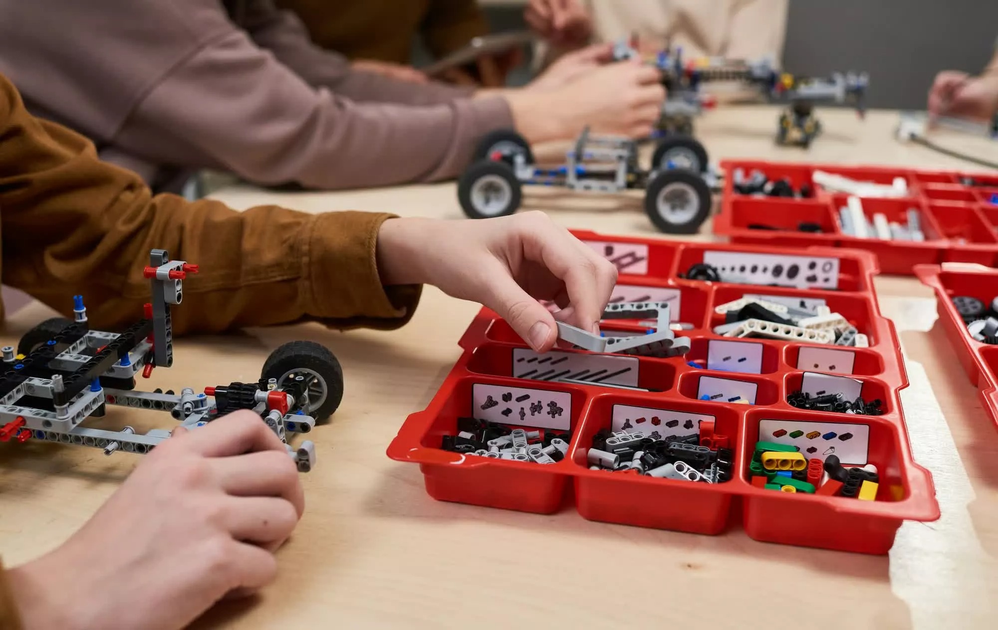 Người đam mê DIY chế tạo máy in 3D hoạt động hoàn chỉnh từ Lego