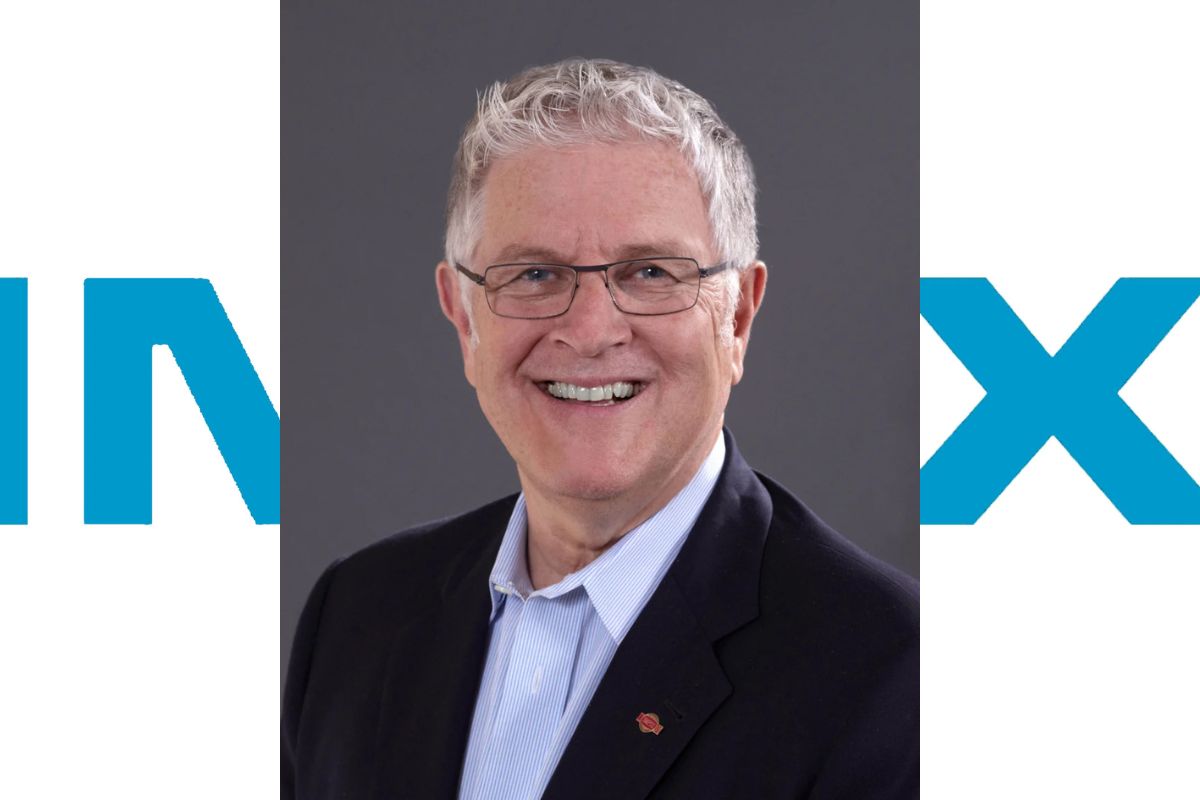 Christopher Nolan, James Cameron Cùng Nhiều Đạo Diễn Khác Tưởng Nhớ Cha Đỡ Đầu IMAX David Keighley