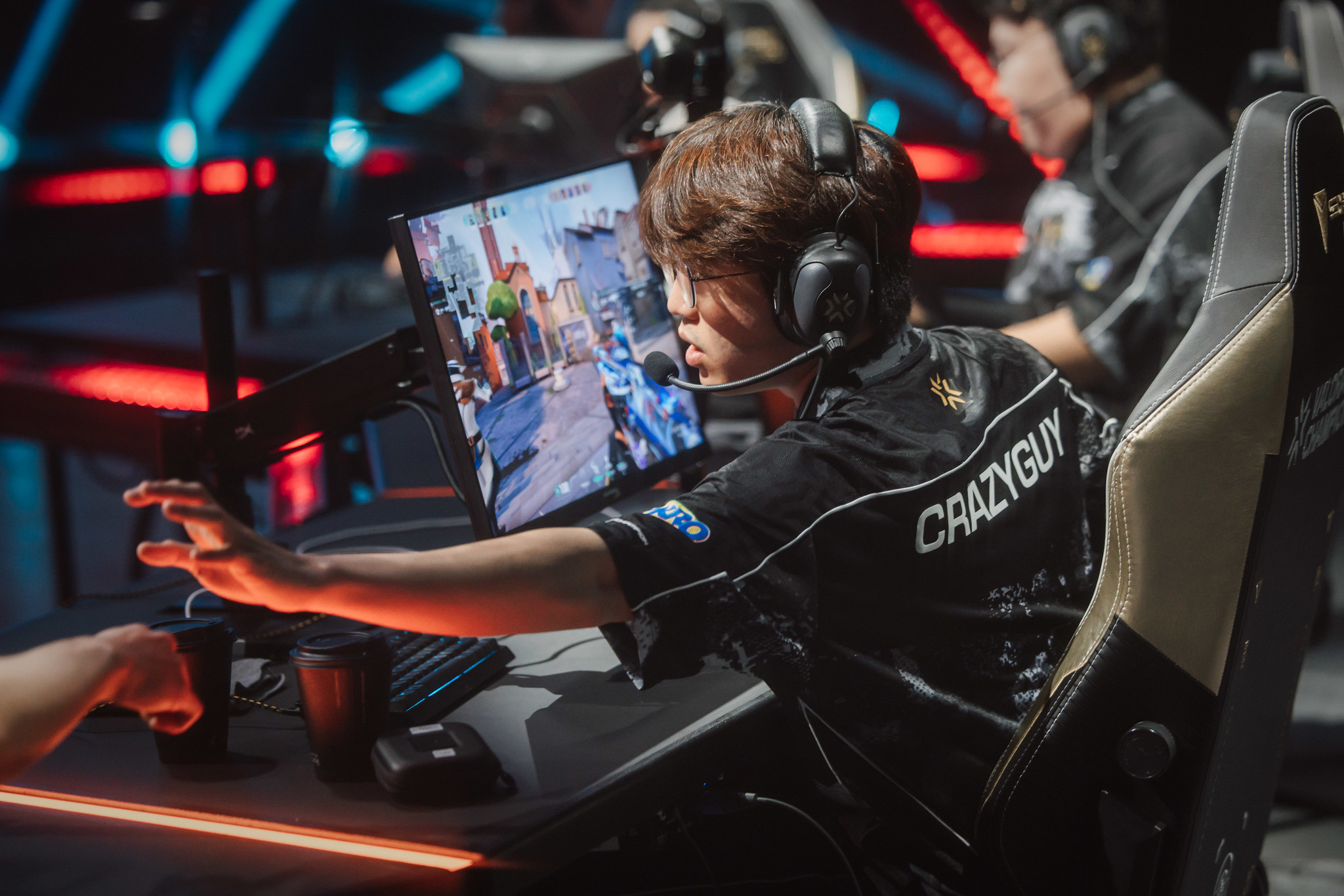 VALORANT Champions 2025: RRQ Thất Bại Trước Fnatic, Crazyguy Đối Mặt Đồng Đội Cũ