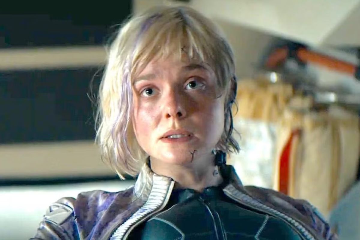 Elle Fanning Tiết lộ Hậu Trường Predator: Badlands Với Những Con Búp Bê Và Cảnh Quay Không Chân