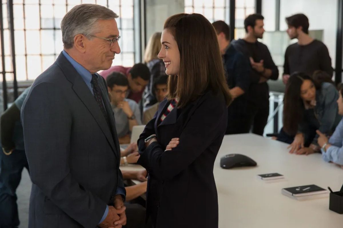 Phim The Intern Của Anne Hathaway Sắp Có Bản Làm Lại Hàn Quốc Từ Warner Bros.