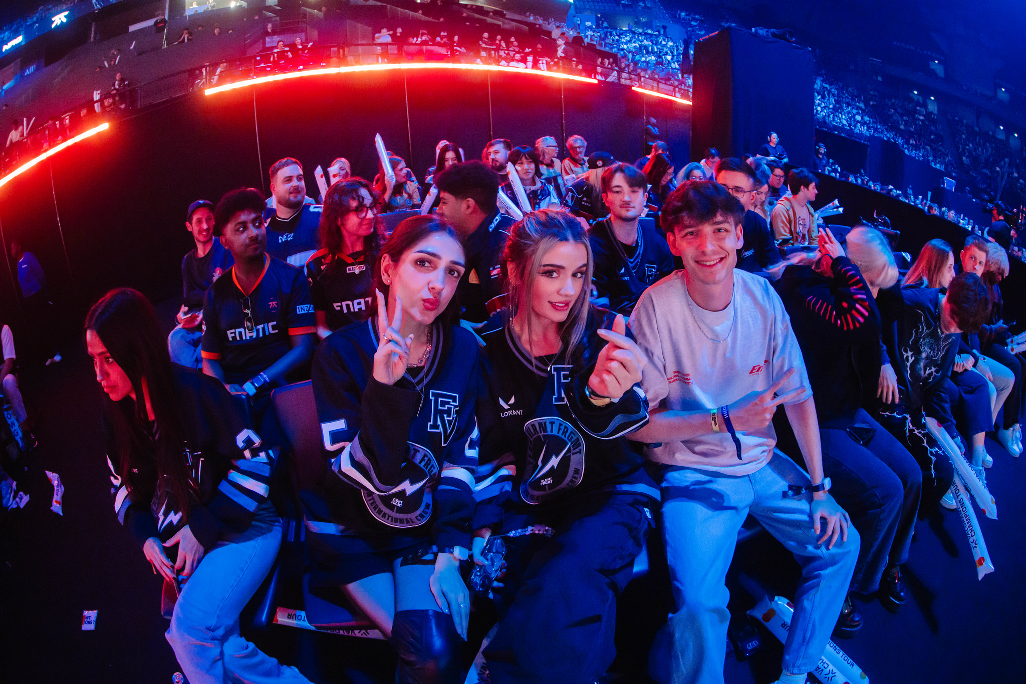 VALORANT Champions 2025: Bầu Không Khí Cuồng Nhiệt Của Ngày Thi Đấu Mở Màn