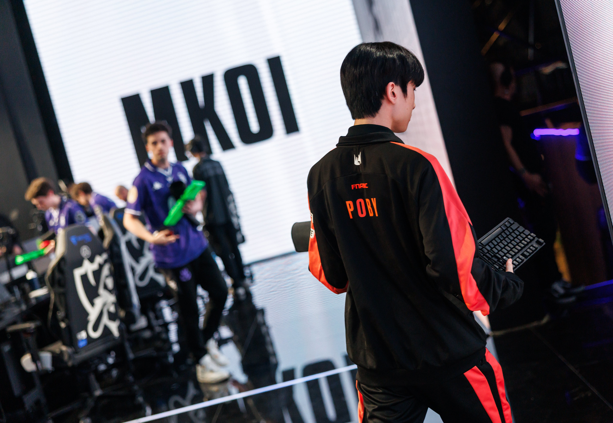 CKTG 2025: FNC Poby Chia Sẻ Về Lần Đầu Góp Mặt, Đặt Niềm Tin Vô Địch Vào T1