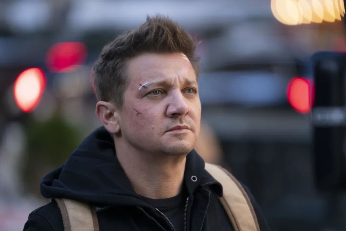 Jeremy Renner Phủ Nhận Việc Tham Gia Avengers: Doomsday và Avengers: Secret Wars
