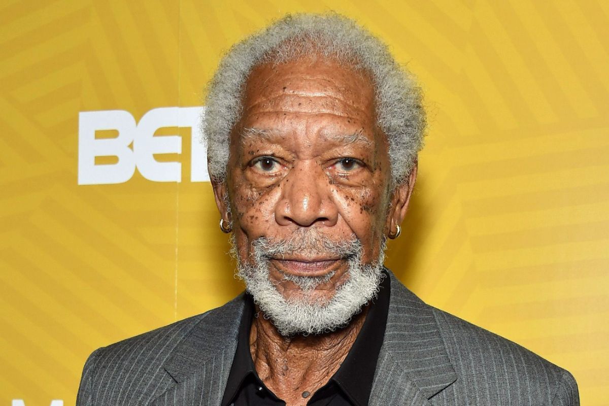 Morgan Freeman Chỉ Trích Việc Sử Dụng Giọng Nói AI Trái Phép, Cho Rằng Luật Sư Của Ông Phải Bận Rộn Xử Lý Vụ Việc