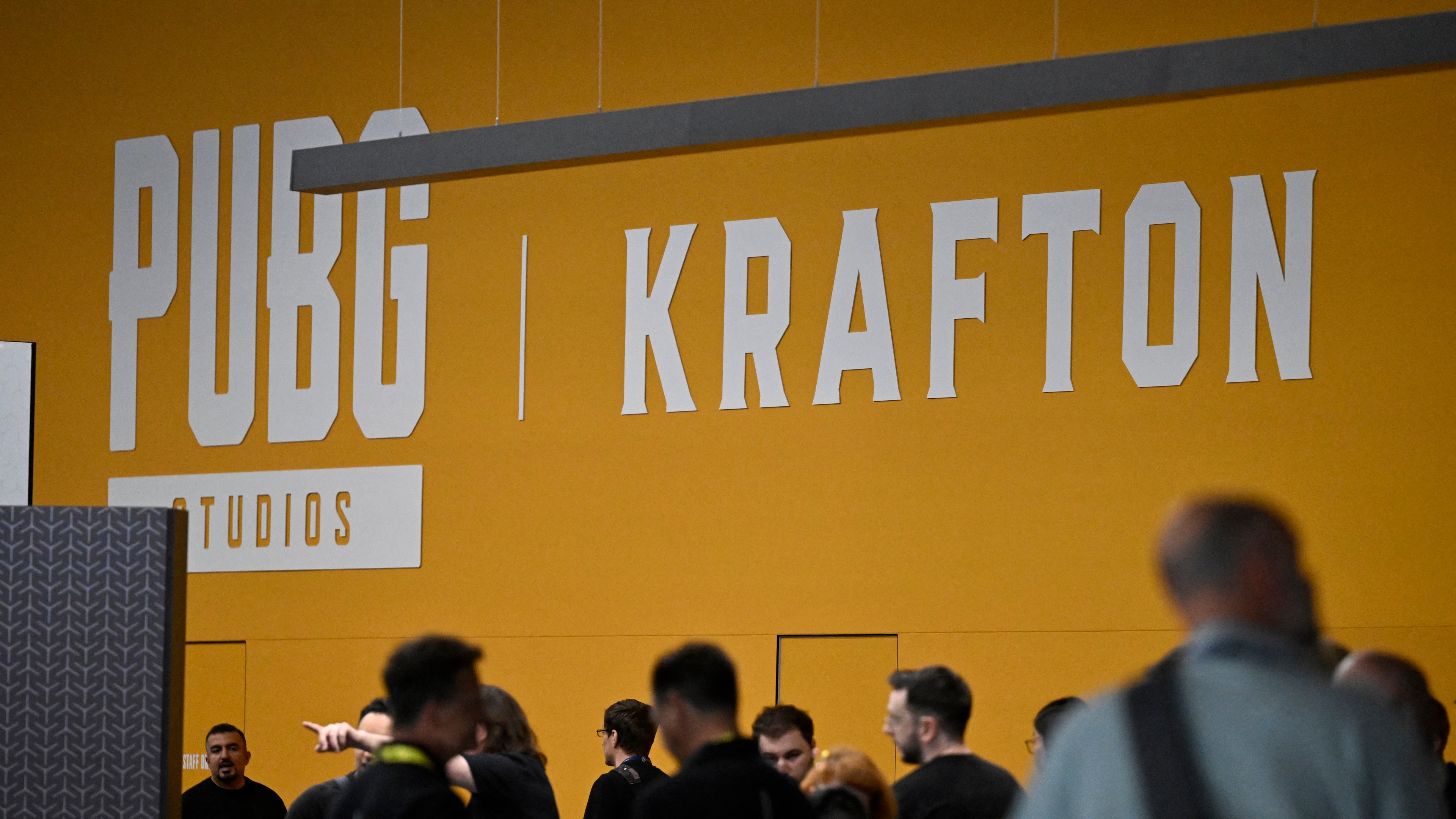 Nhà Phát Hành Subnautica 2 Bất Ngờ Quyết Định Trả Tiền Để Nhân Viên Nghỉ Làm