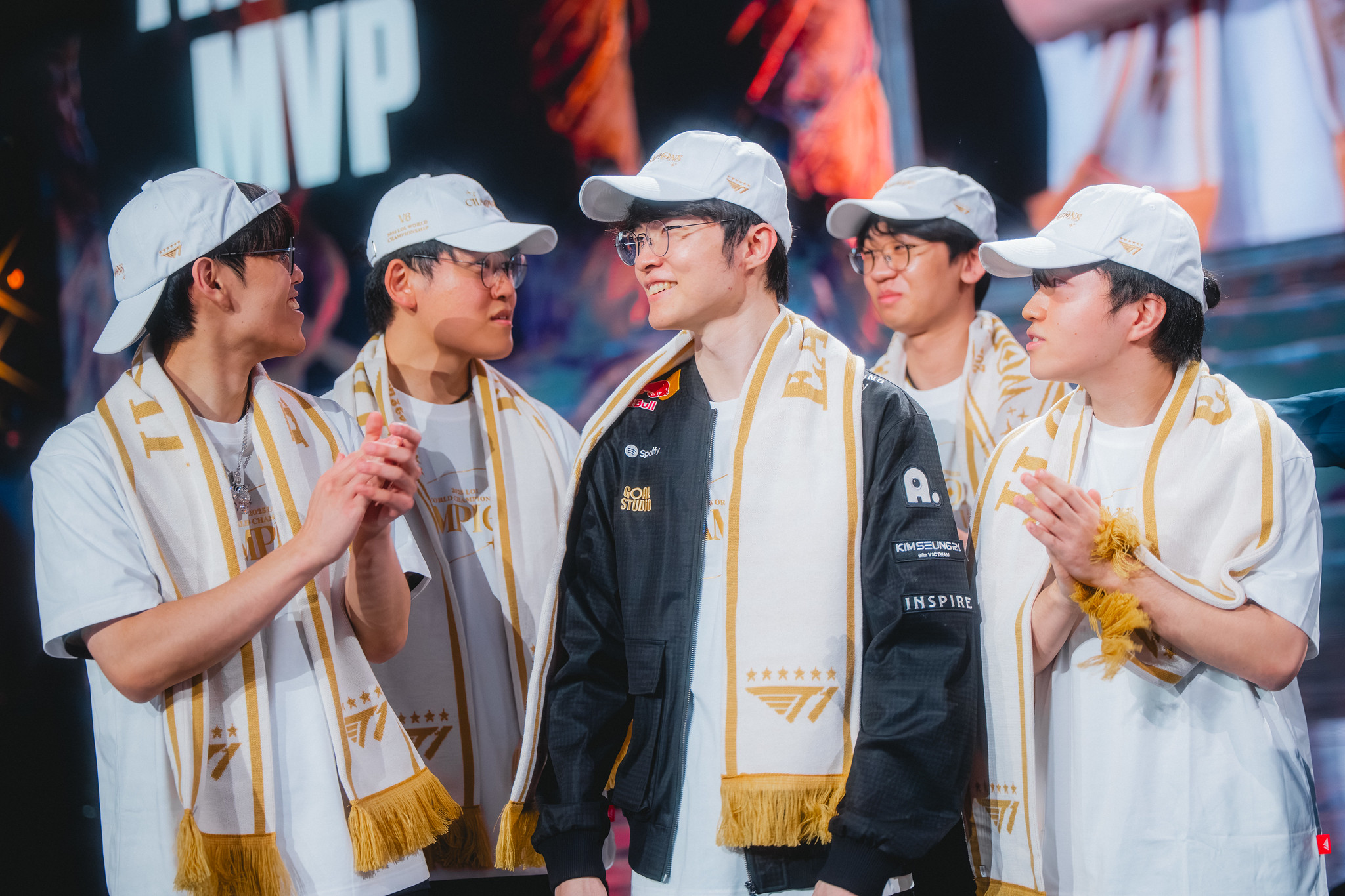 LMHT: Đại Diện T1 Đã Sẵn Sàng Tiếp Đón Lời Thách Đấu Của Tỷ Phú Elon Musk