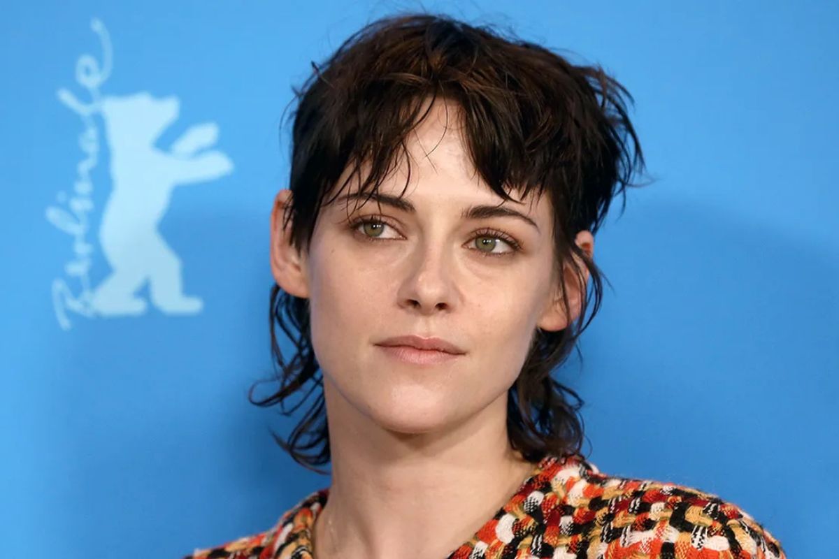 Nữ Diễn Viên Kristen Stewart Gây Tranh Cãi Khi Nói Diễn Xuất Là “Phi Nam Tính”